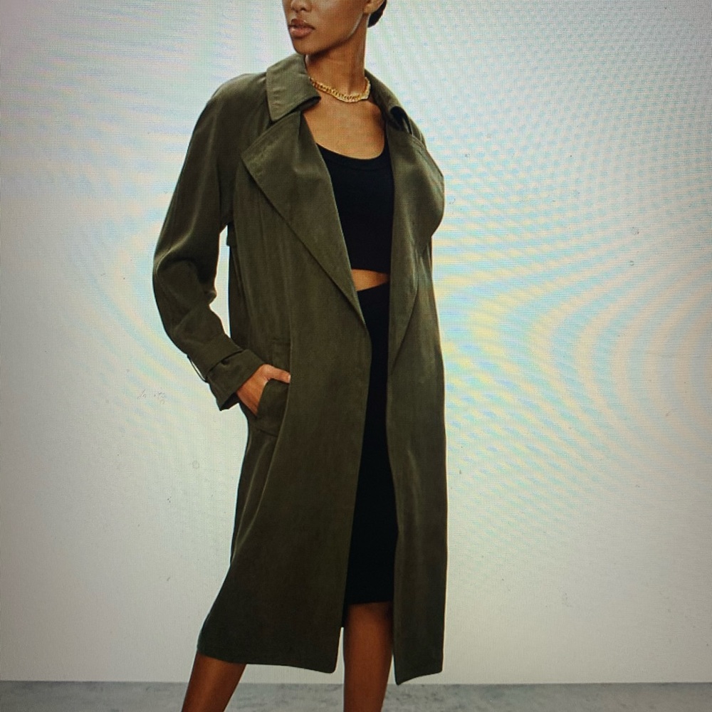 Aritzia trench coat Green XS